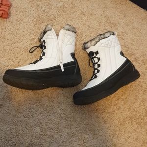 Totes snow boots